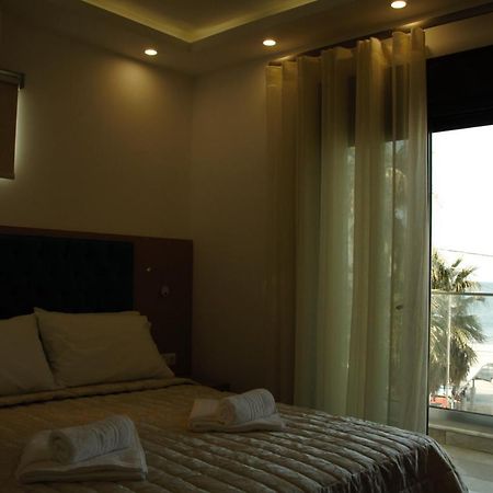 Ormos Prinou  Hotel Medusa מראה חיצוני תמונה