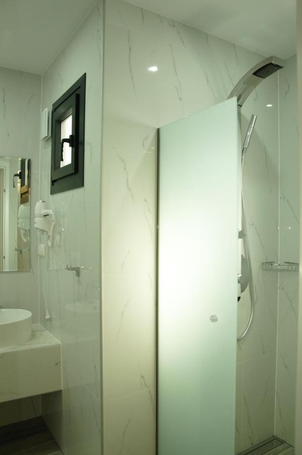 Ormos Prinou  Hotel Medusa מראה חיצוני תמונה