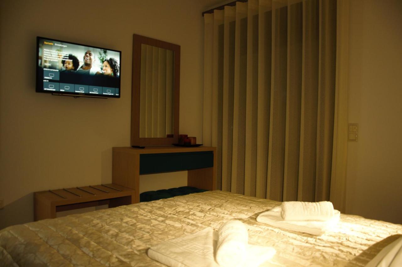 Ormos Prinou  Hotel Medusa מראה חיצוני תמונה